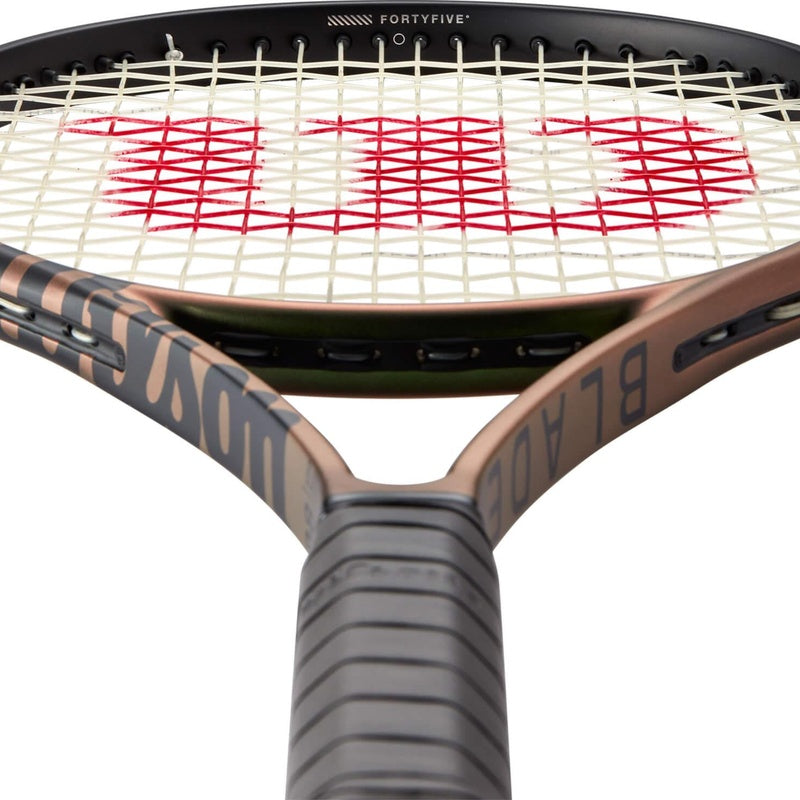 Wilson Blade v8 98 Tennis Racket